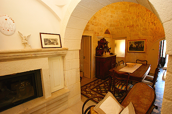 San-michele-kamin