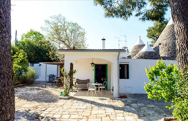 Trulli-dei-pini-terrasse
