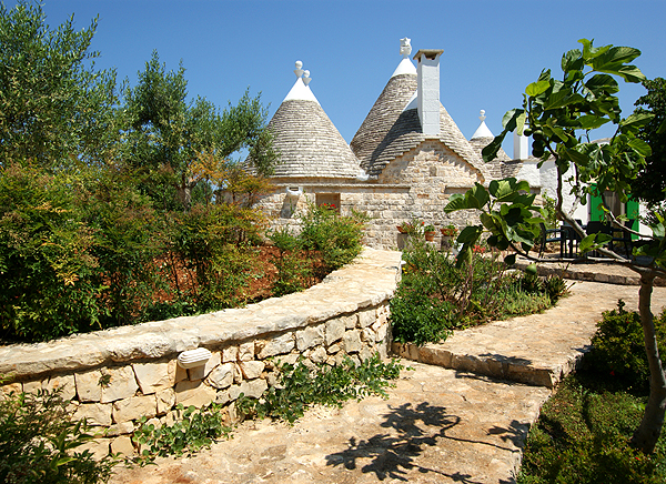 Trullo-del-nonno-umrahmt