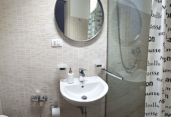 Villino-al-faro-bad1a-neu
