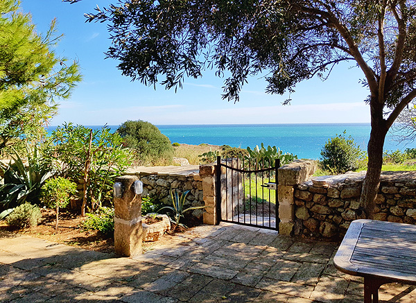 Villino-al-faro-eingangstor